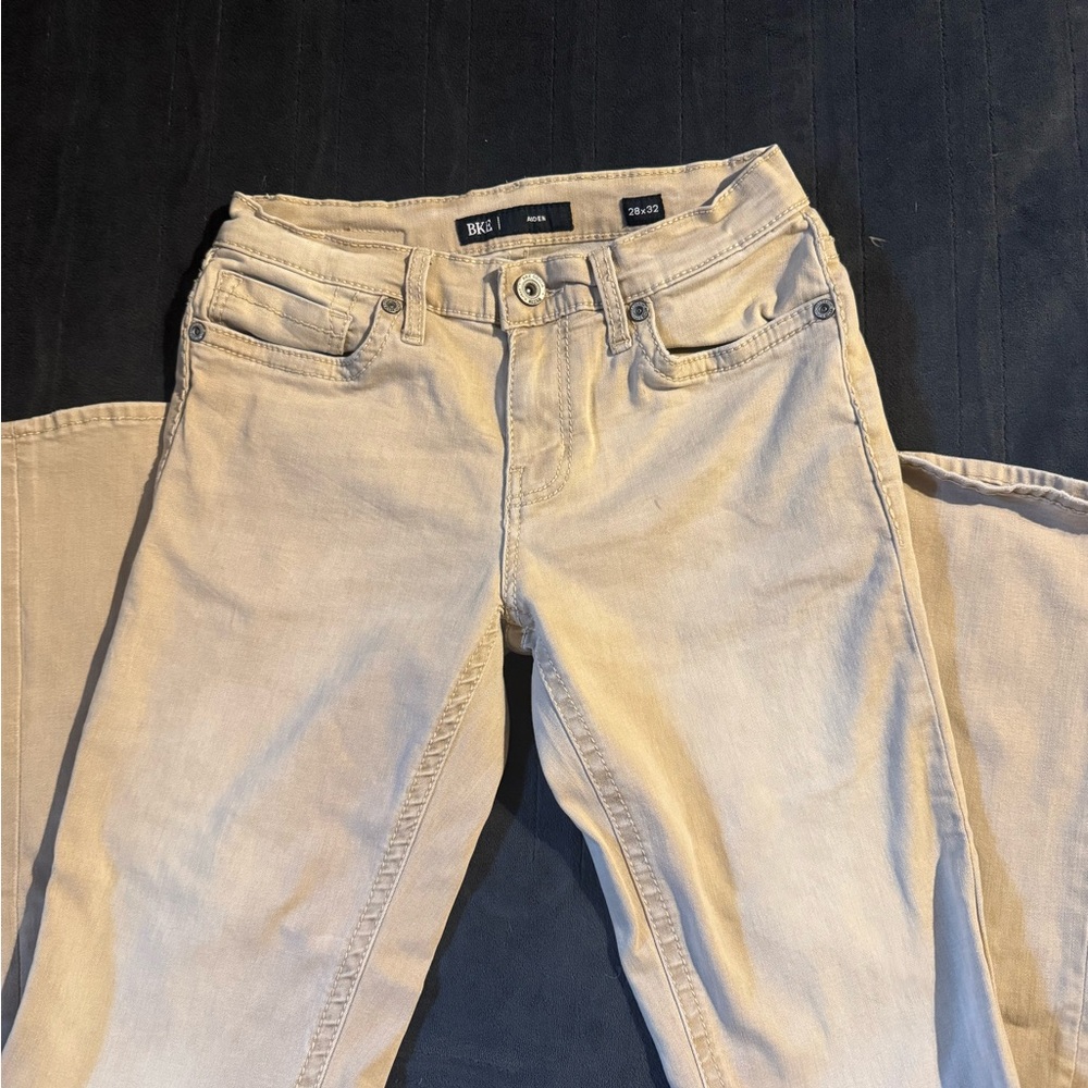 BKE Women's Cream Straight Leg Jeans